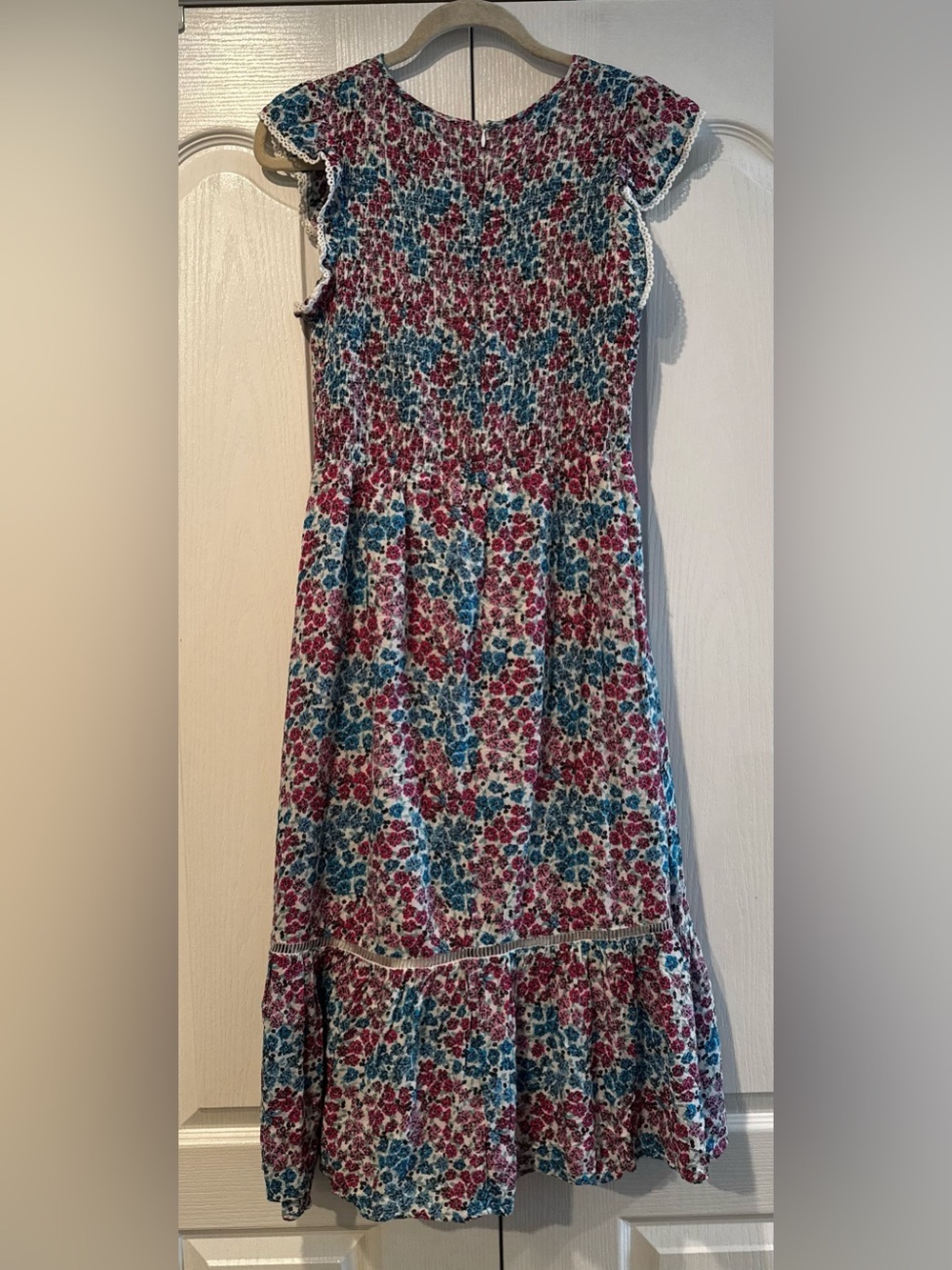 Lost + Wander Blue & Pink Floral Smocked Midi Dress - Size M - Picture 3 of 4